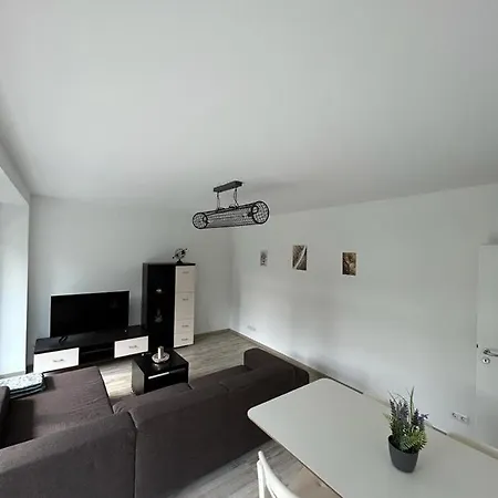 Ferien- Und Monteurwohnung Mit Grossem Garten Oldenburg