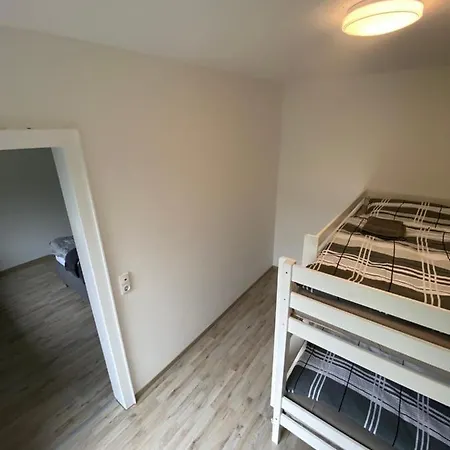 Ferien- Und Monteurwohnung Mit Grossem Garten * Ольденбург