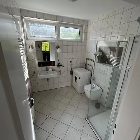 Сasa de vacaciones Ferien- Und Monteurwohnung Mit Grossem Garten